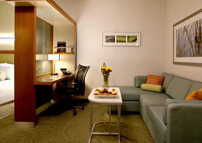 สปริงฮิลล์ สวีท ฮันต์สวิลล์ ดาวน์ทาวน์ Hotel ภายนอก รูปภาพ